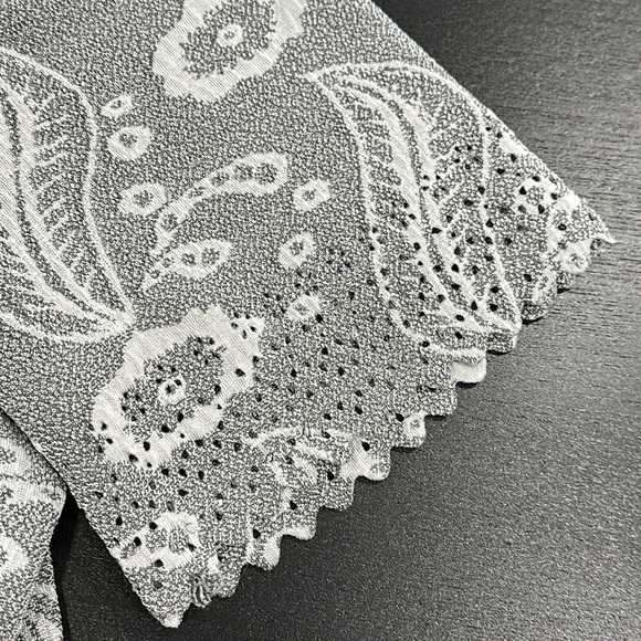 Allie & Rob Grey and Silver Lace Style Faux Button Top - XL - Picture 5 of 11